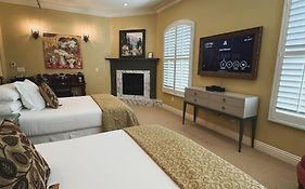 Villa Arden Hills